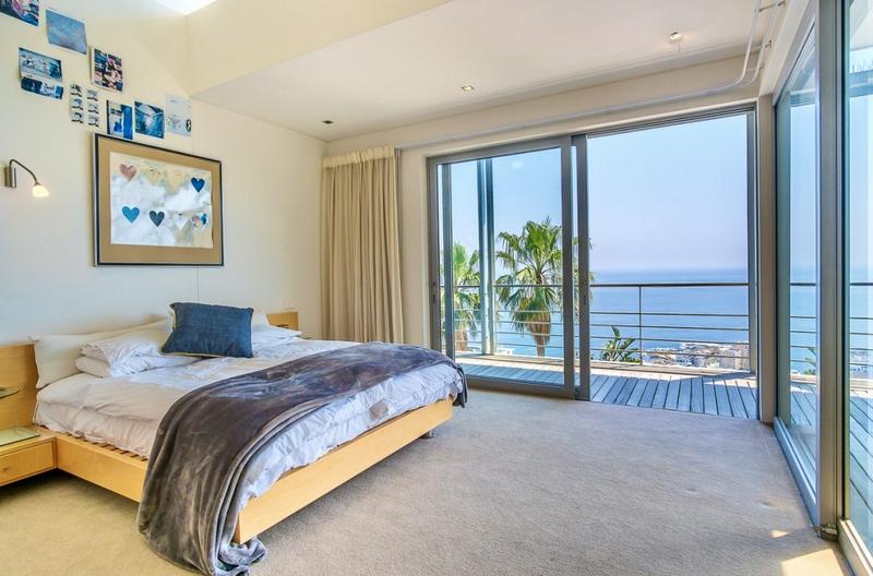 5 Bedroom Property for Sale in Bantry Bay Western Cape